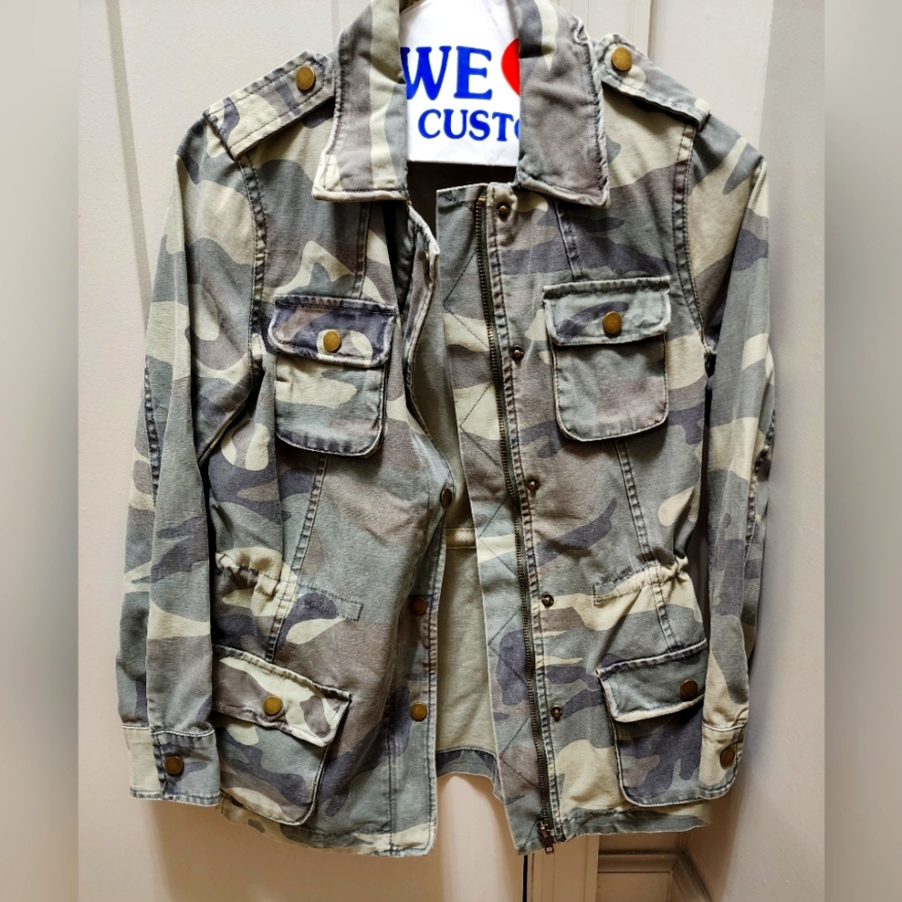 VINTAGE HAVANA CAMO PATTERN DENIM DRAWSTRING WAIST JEAN JACKET